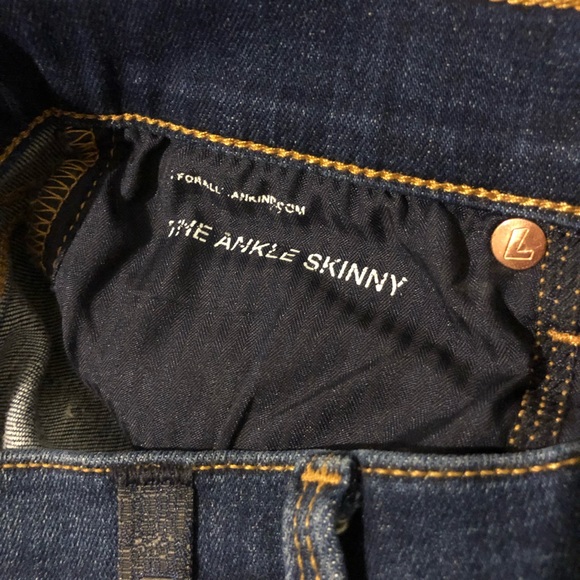 Like New! 7 FOR ALL MANKIND ankle skinny jeans - Picture 3 of 5